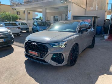 Audi RSQ3 quattro S tronic