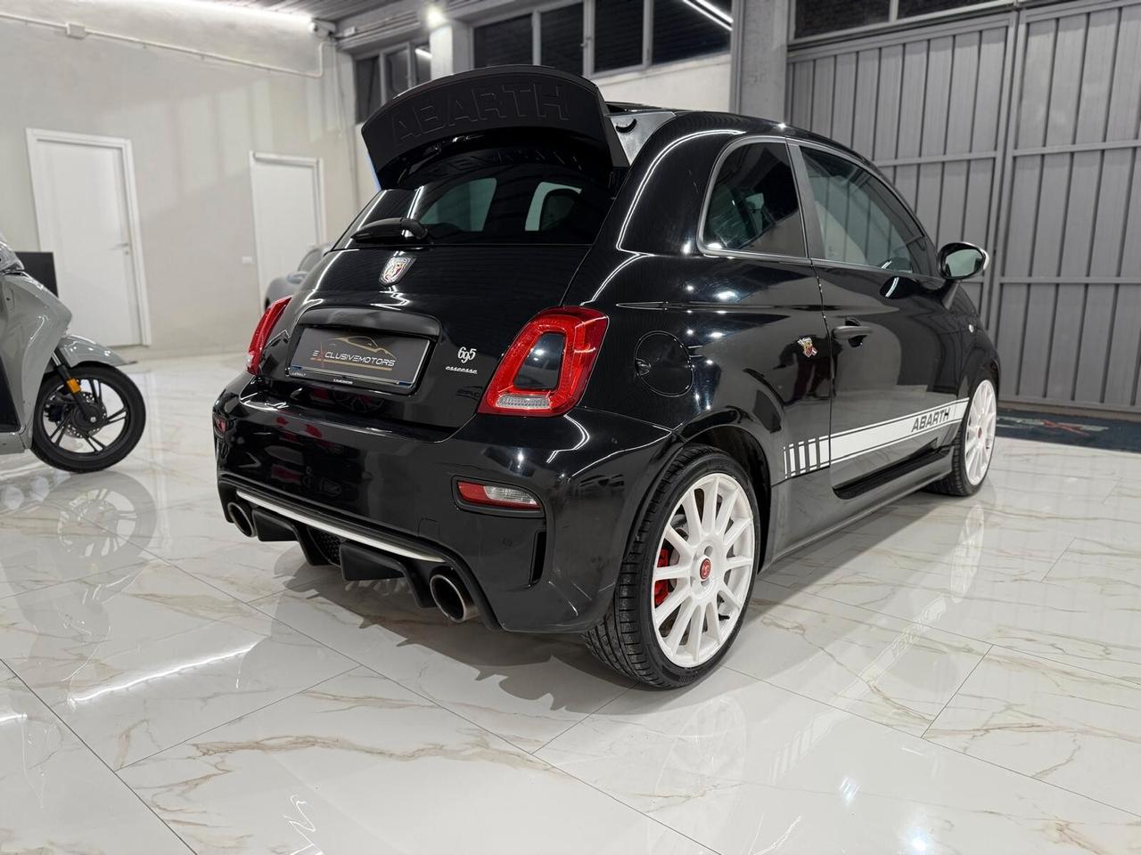 Abarth 695 1.4 Turbo T-Jet 180 CV