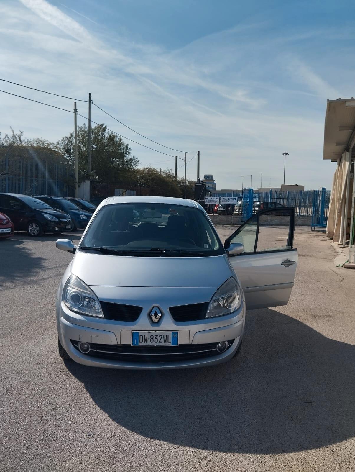 Renault Scenic Scénic 1.5 dCi 105CV SERIE SPECIALE PLAYSTATION PORTABLE