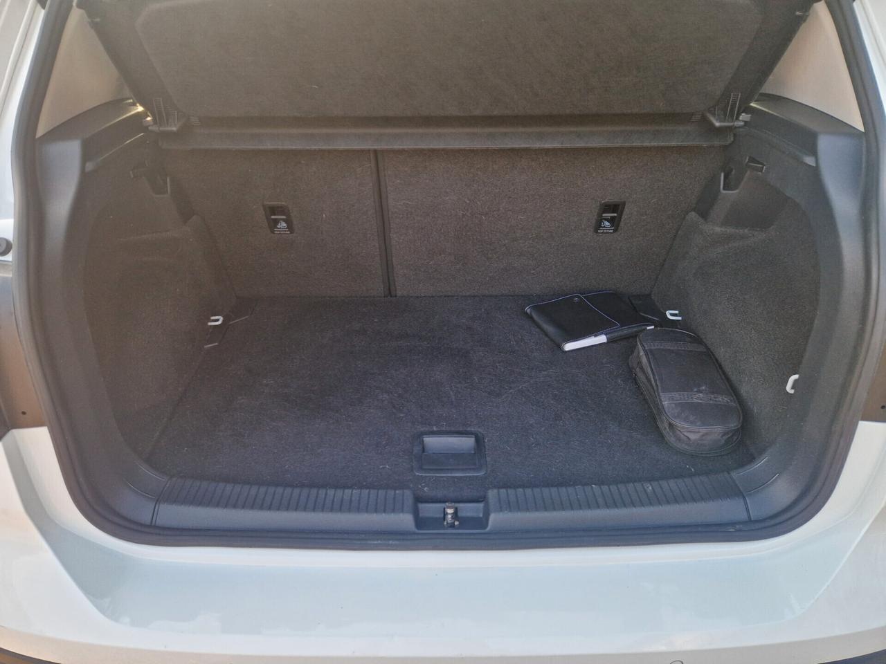 Volkswagen T-Cross 1.6 TDI SCR Style BMT