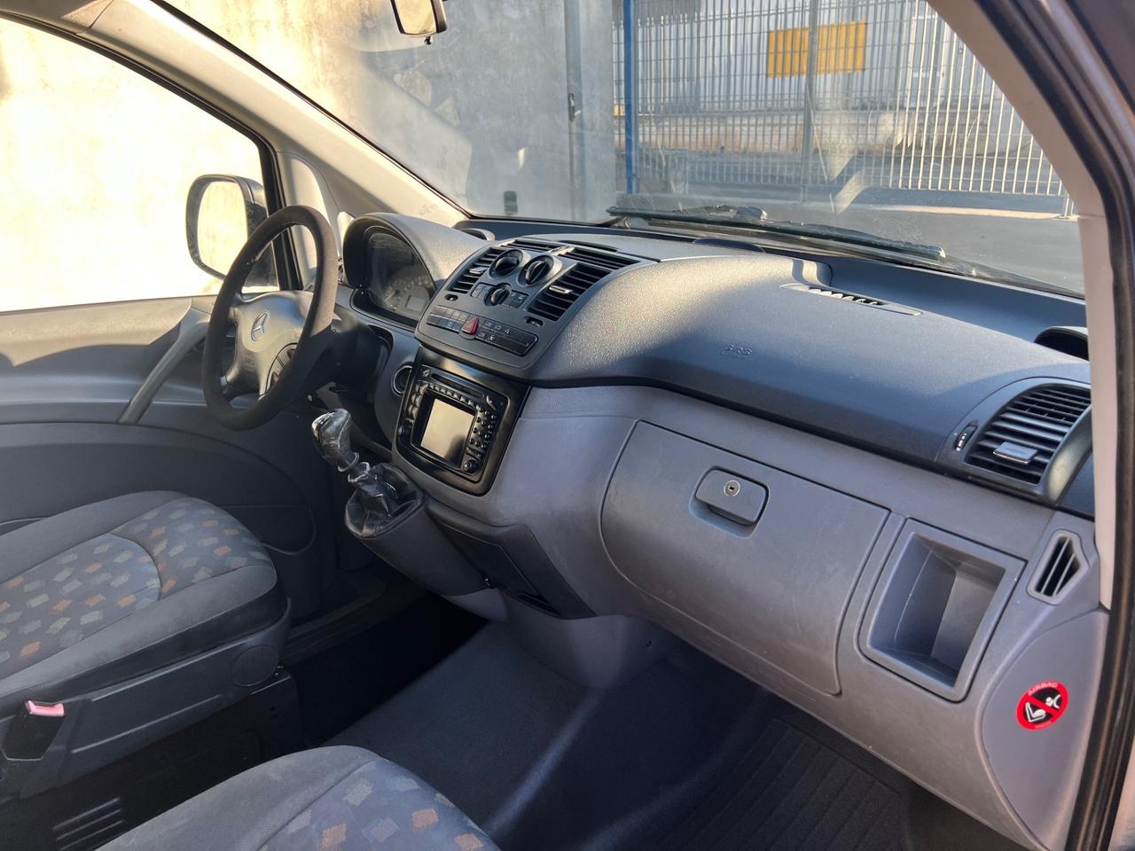 Mercedes-benz Vito furgone a posti lungo