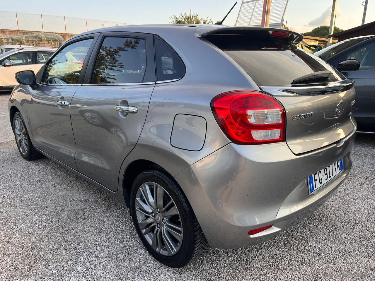 SUZUKI Baleno 1.2 Hybrid B-Top