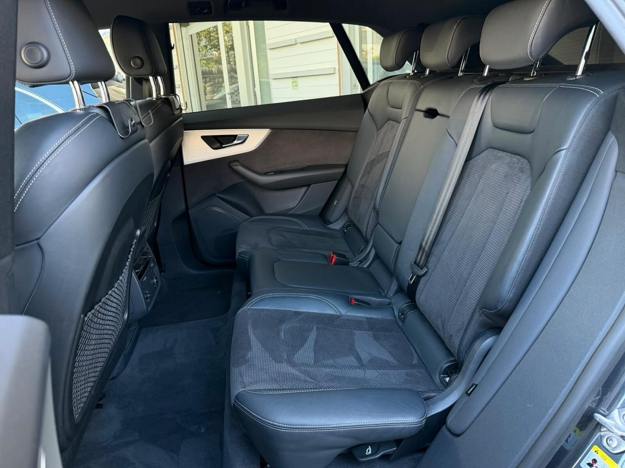 Audi Q8 45 TDI quattro tiptronic Sport