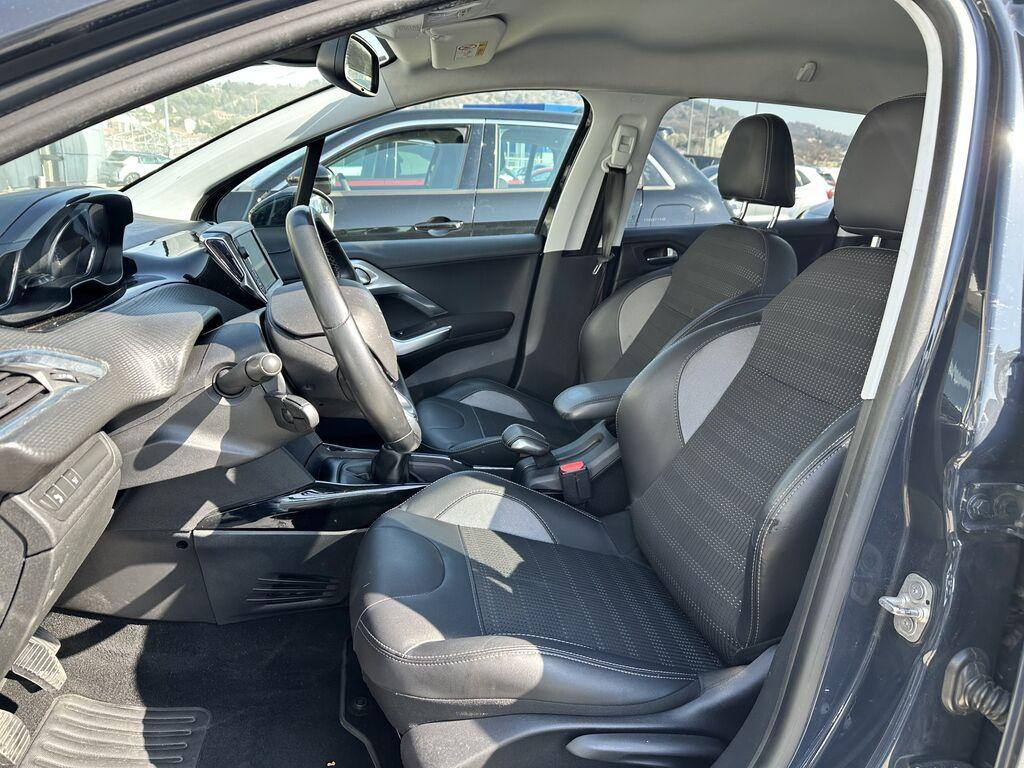 Peugeot 2008 1.2 PureTech Allure MOTORE NUOVO