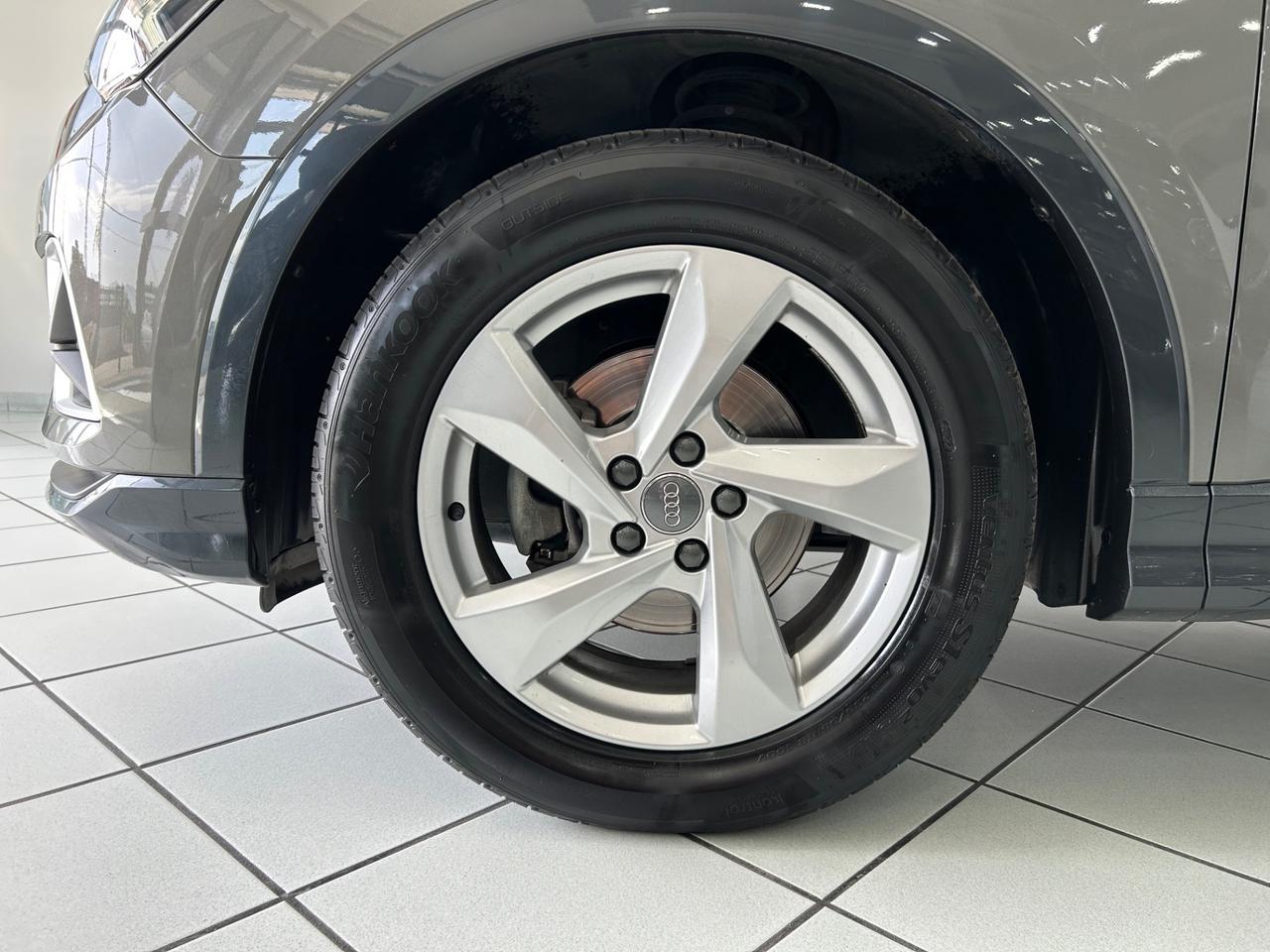 Audi Q3 35 TDI S tronic line edition