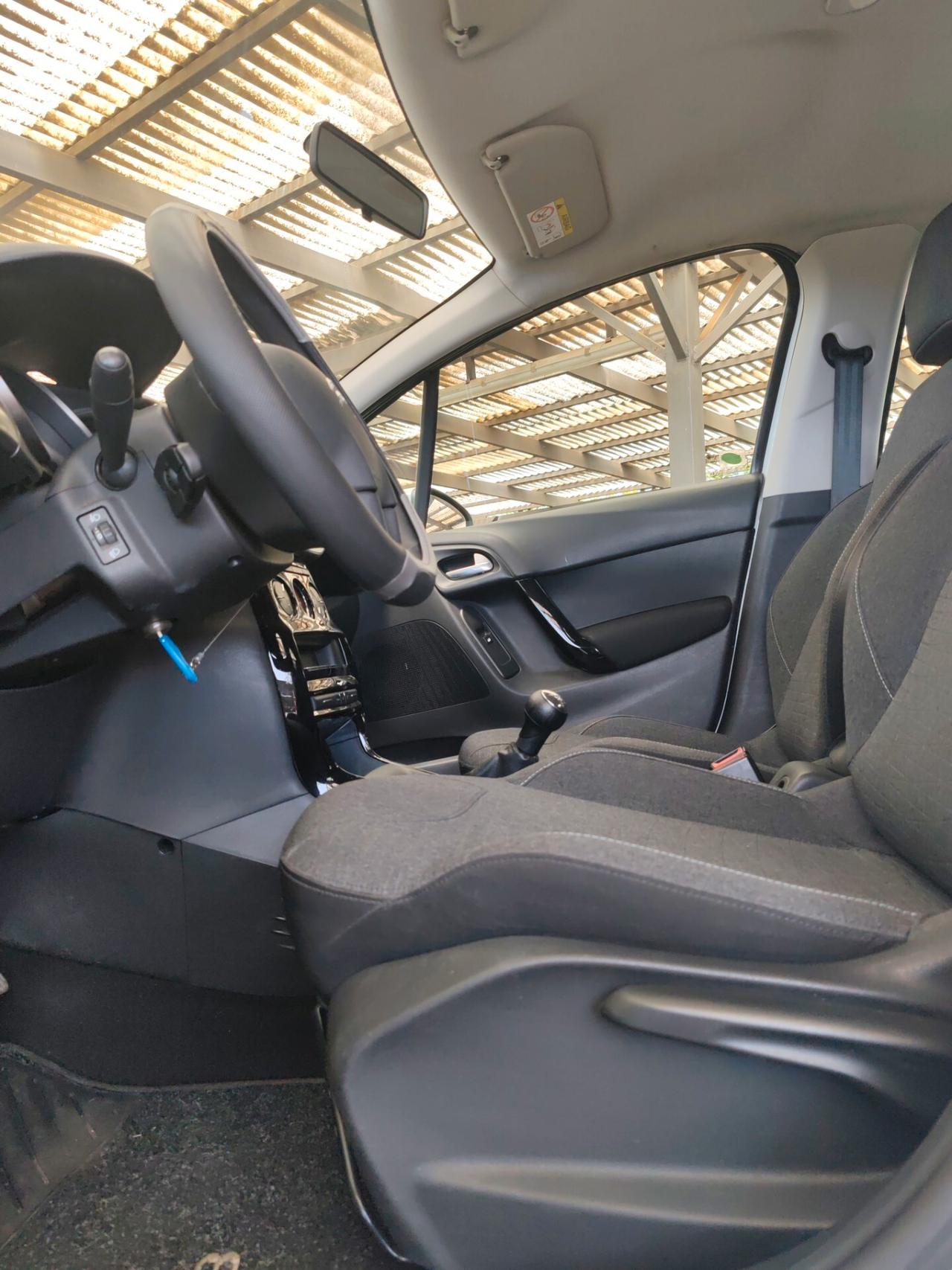 Citroen C3 BlueHDi 100 S&S Exclusive