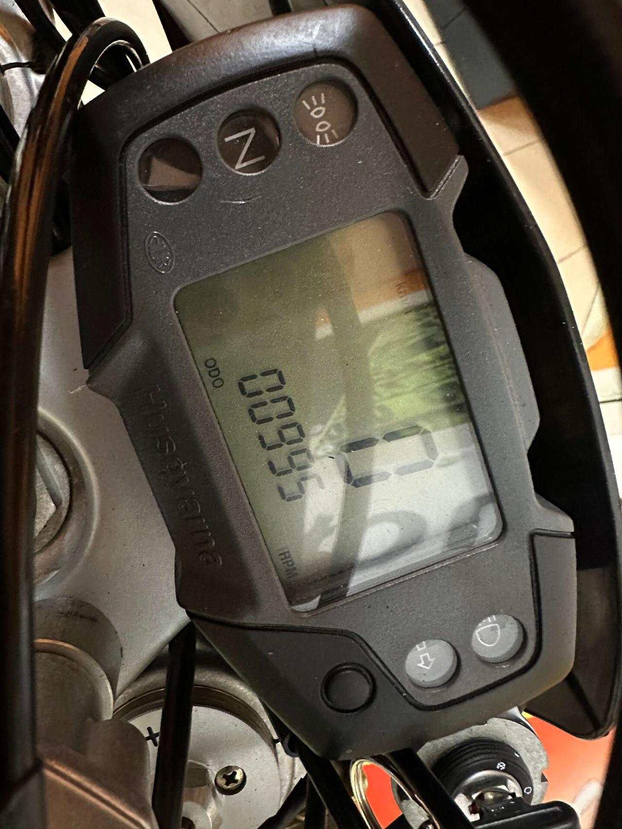 Husqvarna TE 250 - Solo 995 km !!!
