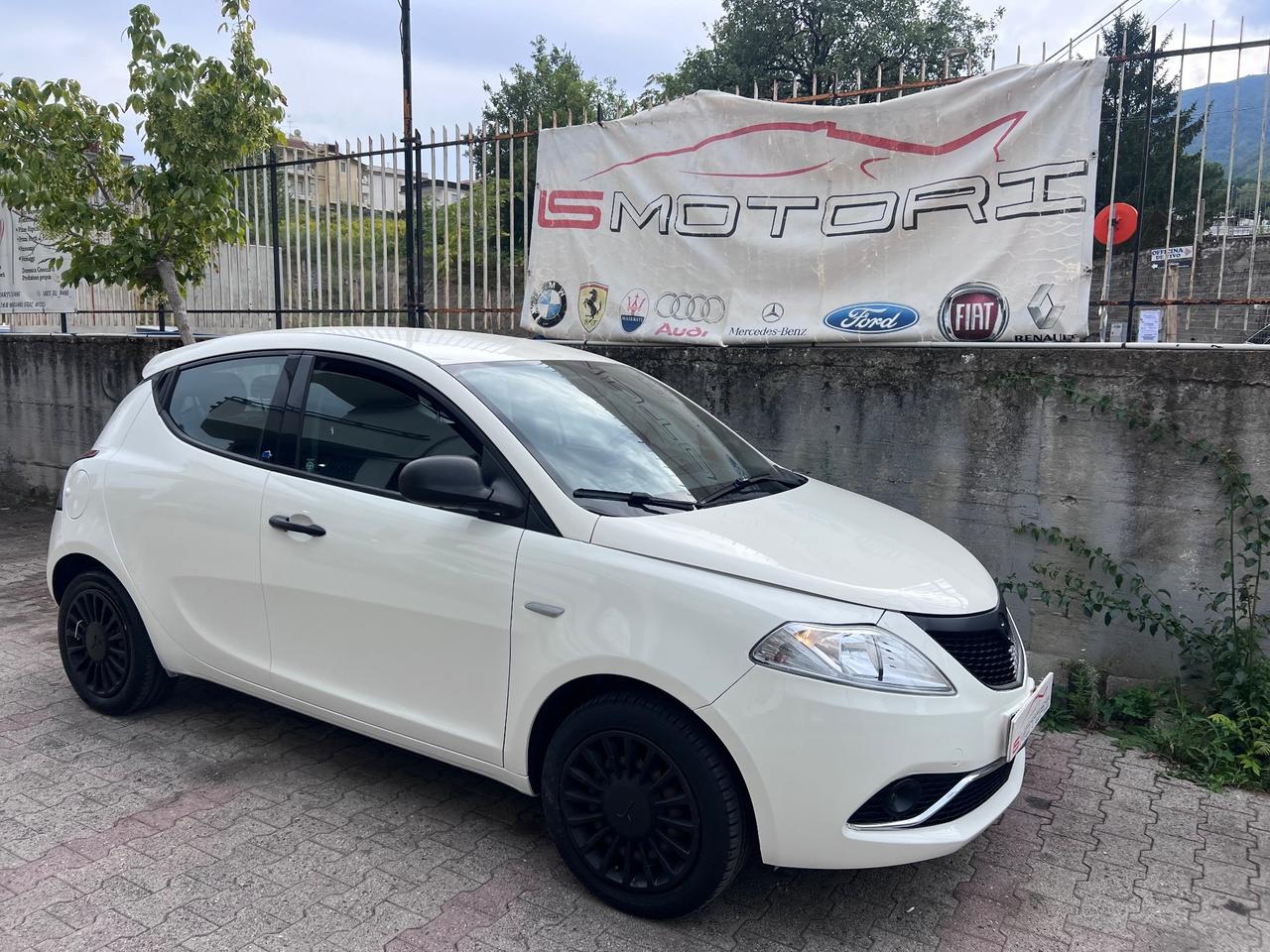 Lancia Ypsilon 1.2 69 CV 5 porte S&S Gold+Blockshaft