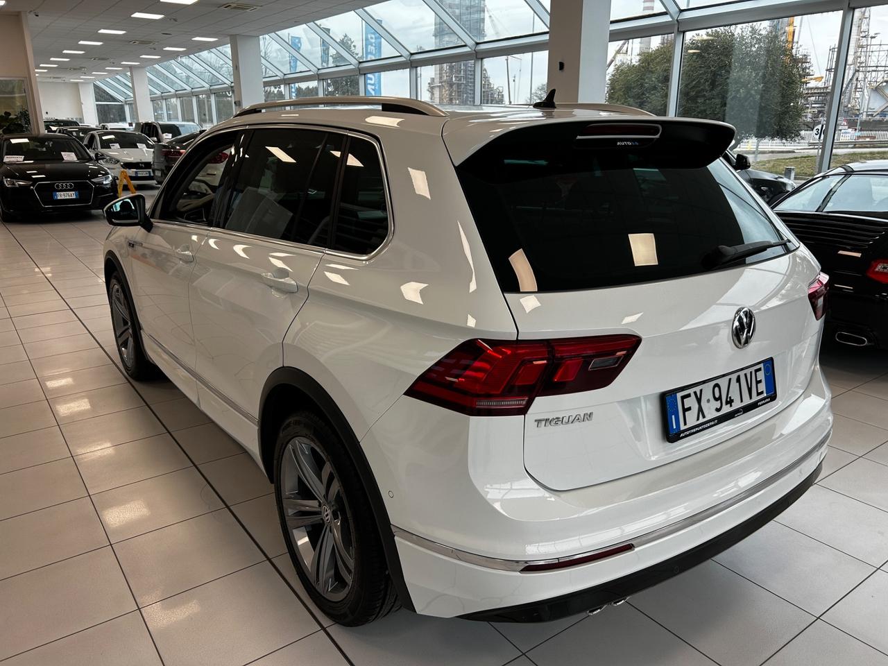 Volkswagen Tiguan 2.0 TDI SCR DSG Sport BMT R-Line