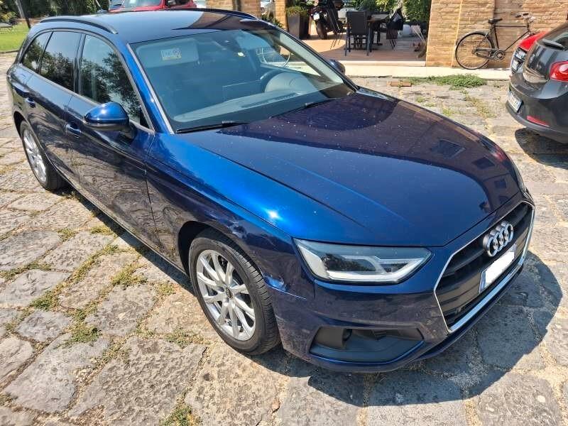 Audi A4 Avant 40 g-tron S tronic Business