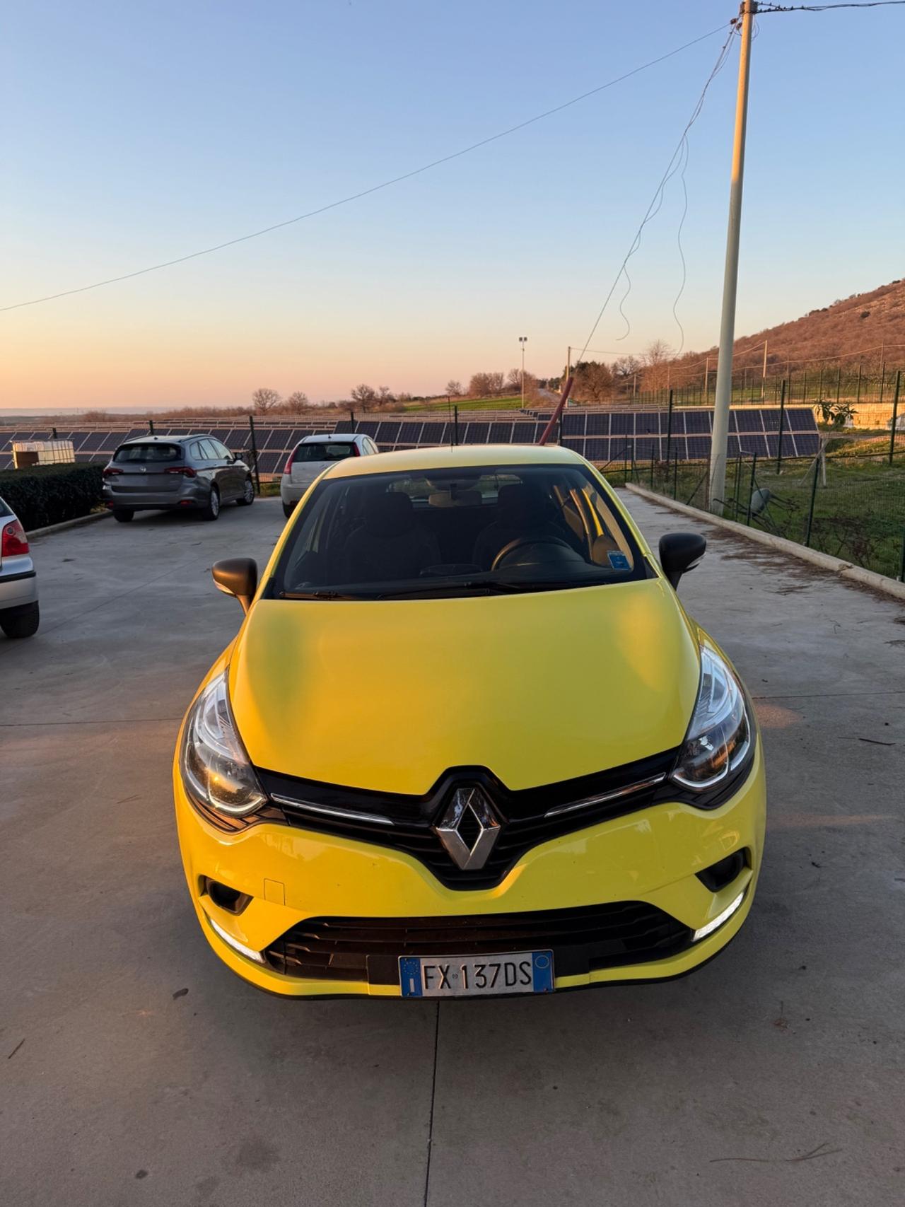 Renault Clio dCi 8V 75 CV 5 porte Moschino Intens