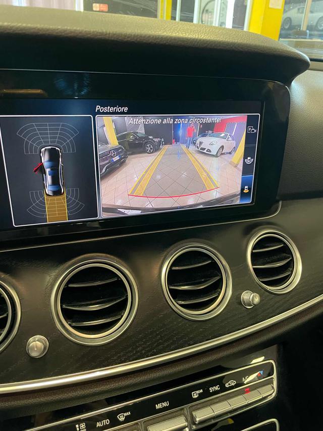 MERCEDES-BENZ E 220 d Auto *pelle/navi/led/pdc/telec/luci int*
