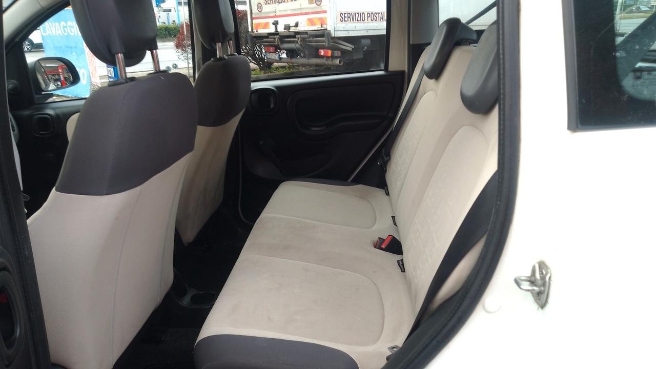 Fiat Panda 0.9 TwinAir Turbo Natural Power Lounge 14