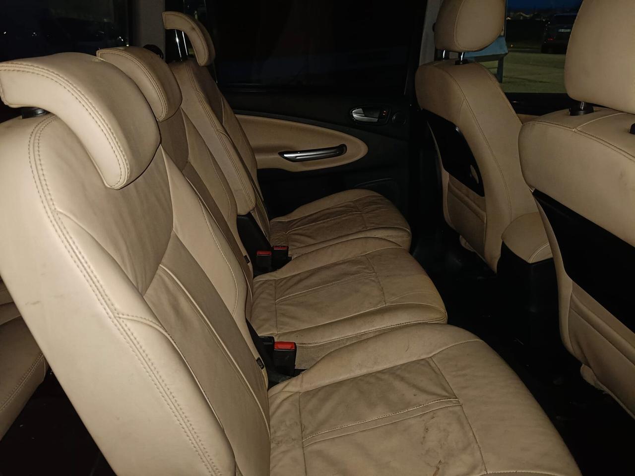 Ford Galaxy 2.2 TDCi - 7 POSTI