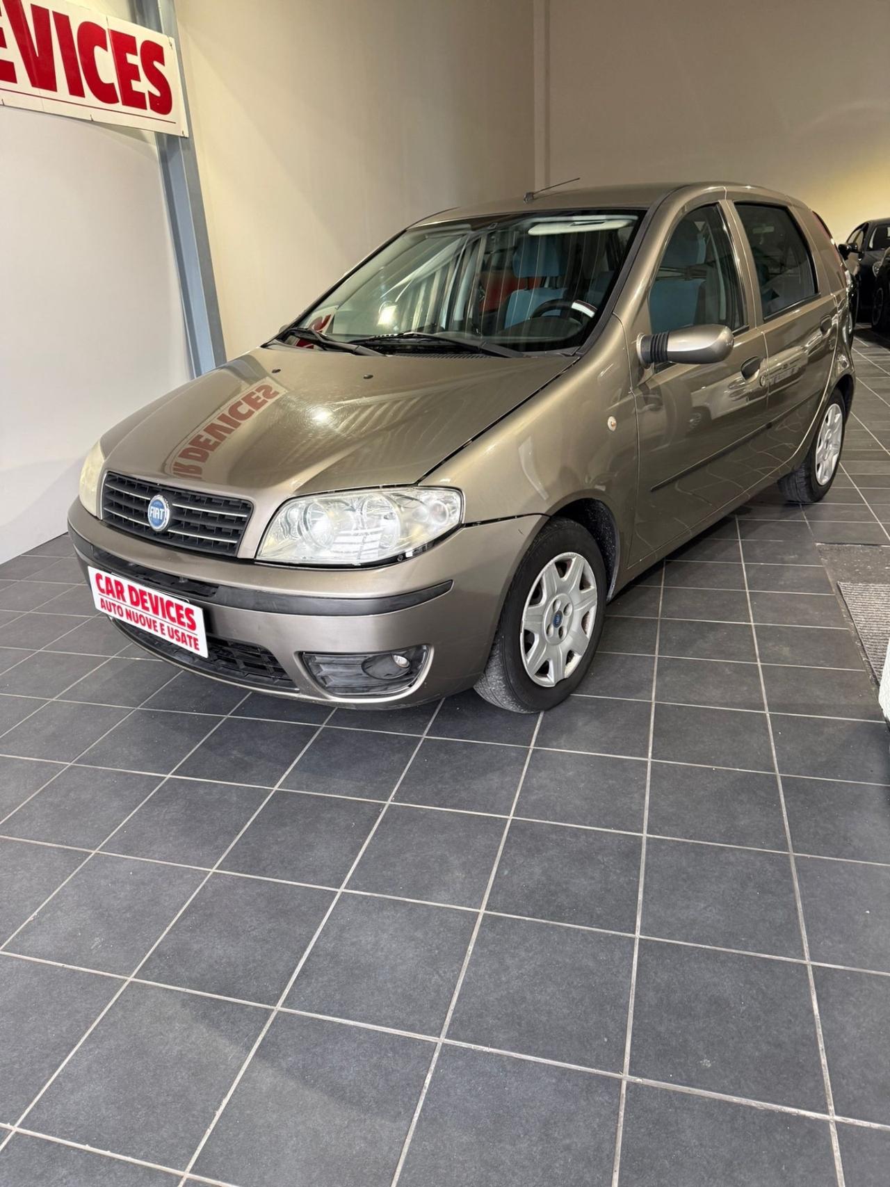 Fiat Punto 1.3 MJT-NEOPATENTATI-UNICO PROPRIETARIO