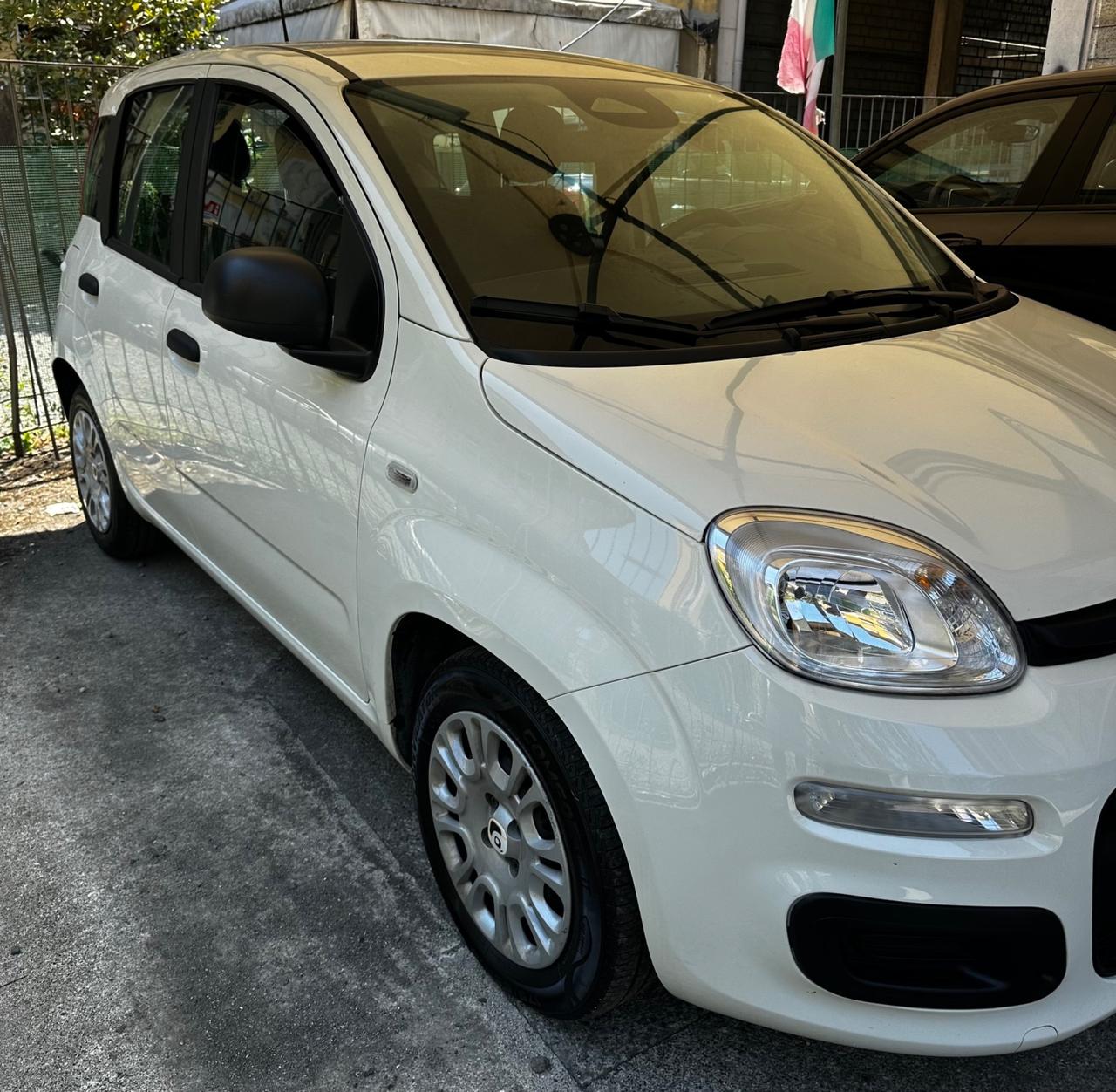 Fiat Panda 1.0 FireFly S&S Hybrid Pandina