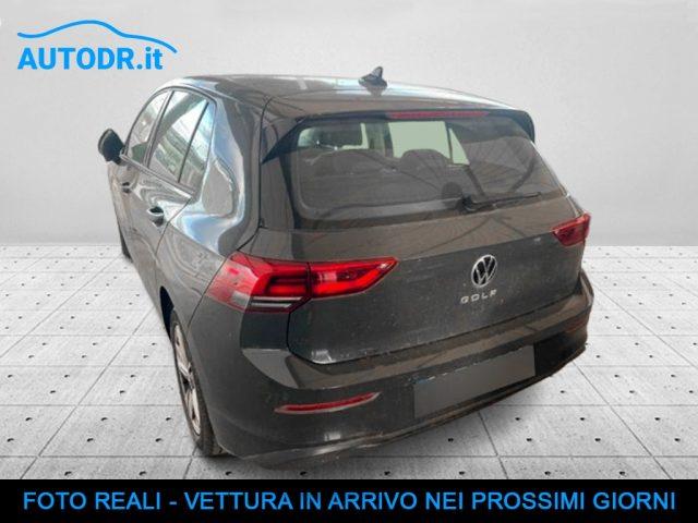 VOLKSWAGEN Golf 1.5 TGI 130cv DSG Life VIRTUAL CARPLAY TRIZONA