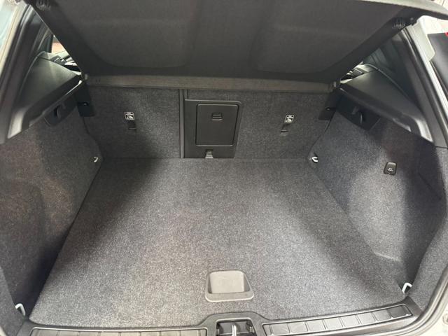 VOLVO XC40 T5 Recharge Plug-in Hybrid Inscription Expression