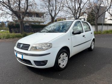 Fiat Punto 1.9 JTD 5 porte N1