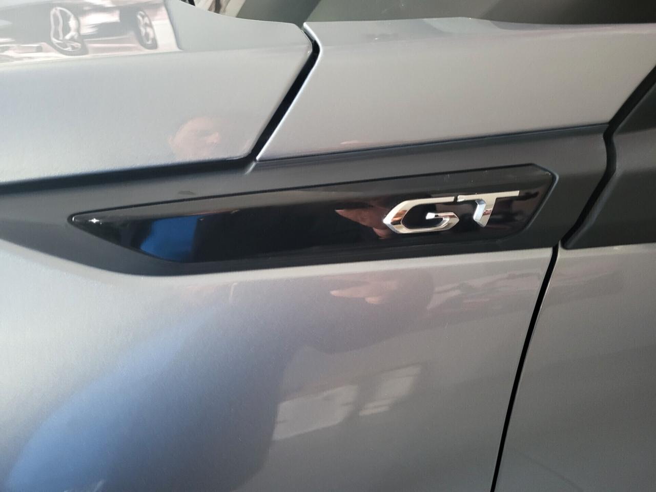 Peugeot 2008 BlueHDi 130 S&S EAT8 GT+navi+bixeno