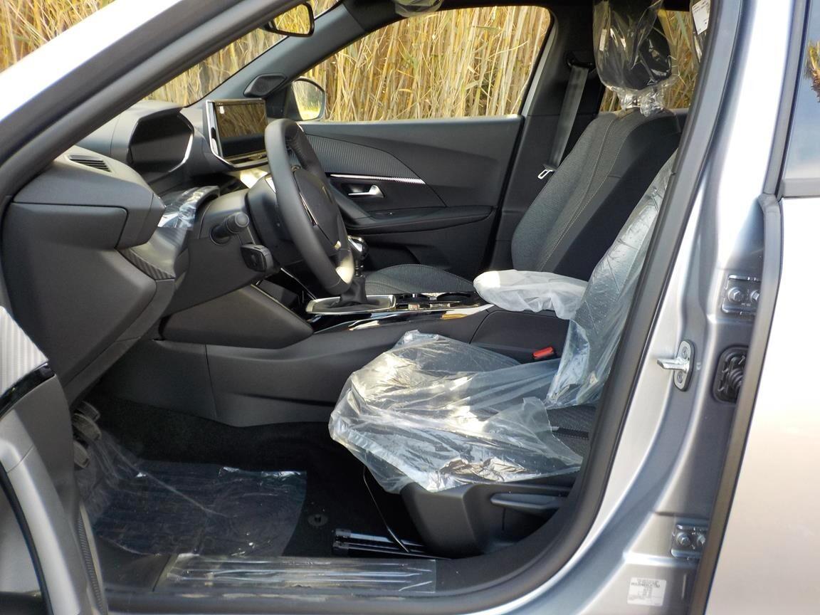 Peugeot 2008 PureTech 100 S&S Allure