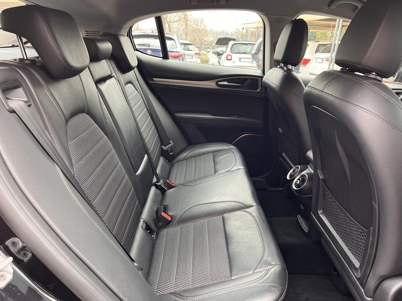 Alfa Romeo Stelvio 2.2 Turbodiesel 210 CV AT8 Q4