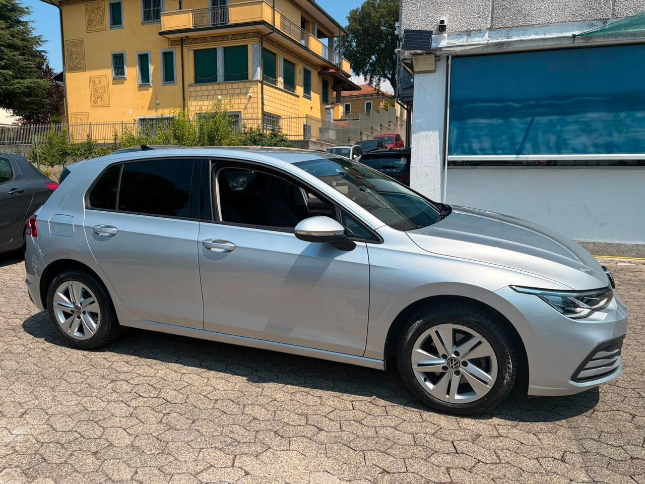 Volkswagen Golf 2.0 TDI 115 CV SCR Life*EURO6*NEOPATENTATI