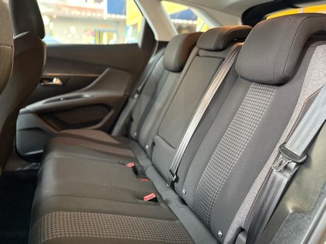 Peugeot 3008 BlueHDi 130 S&S Business