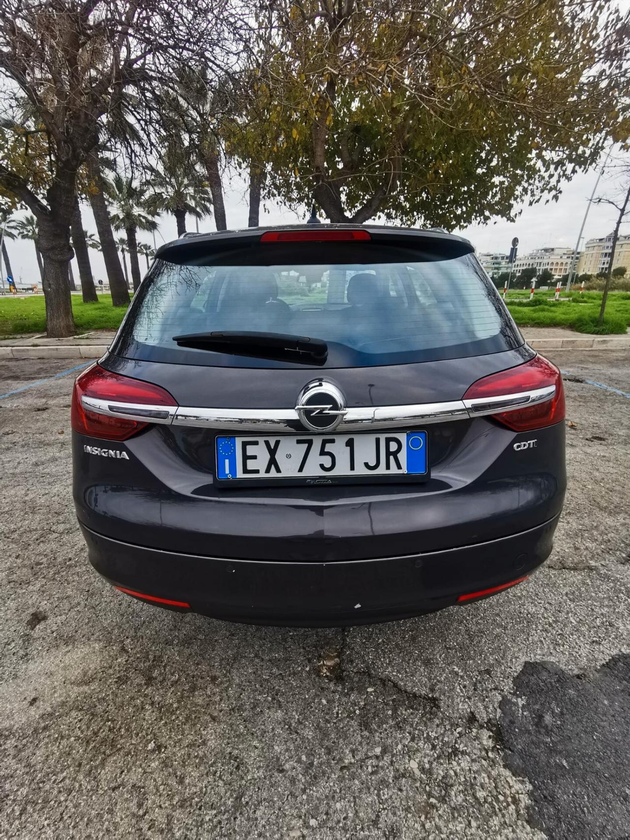 Opel Insignia 2.0 CDTI Sports Tourer aut. Cosmo 2014