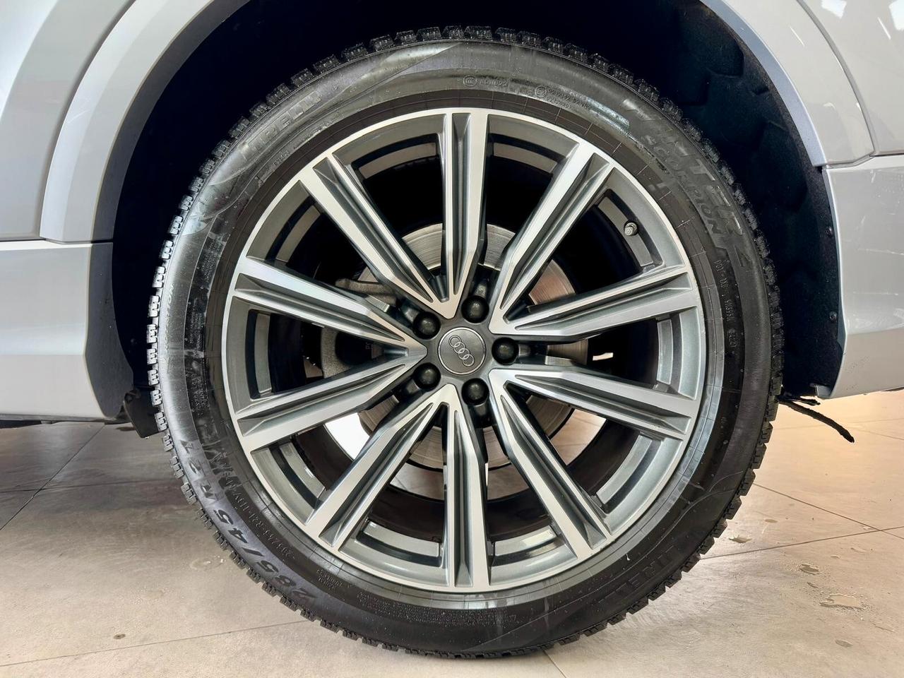 Audi Q8 50 TDI 286 CV quattro tiptronic S LINE