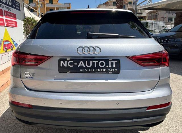 AUDI Q3 35 TDI S tronic Business Advanced