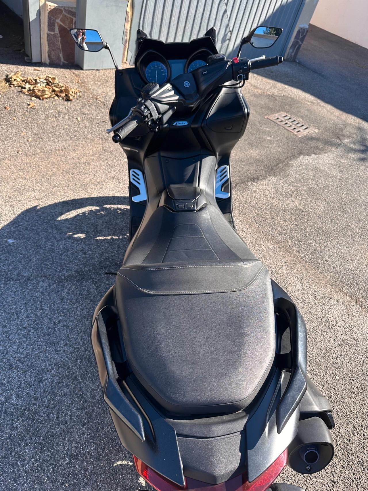 Yamaha TMAX 560