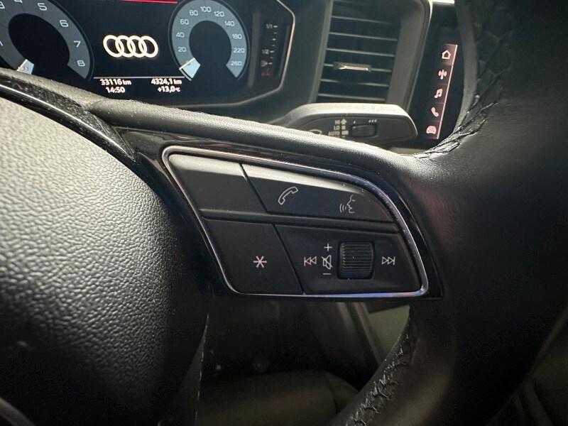 AUDI A1 2ª serie A1 citycarver 30 TFSI S troni...