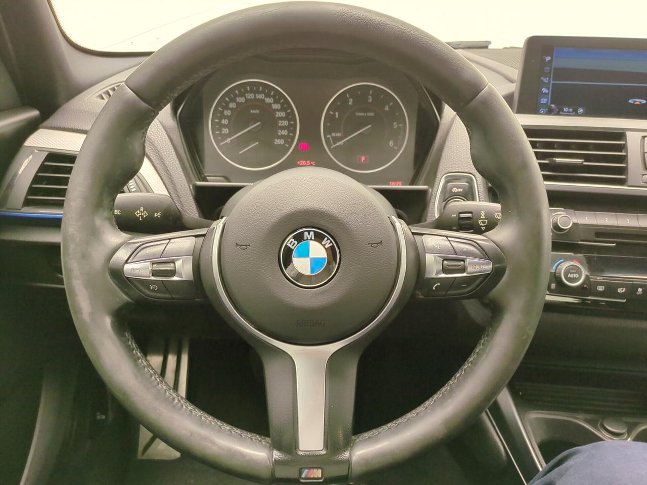 Bmw 118 118d 5p. Msport