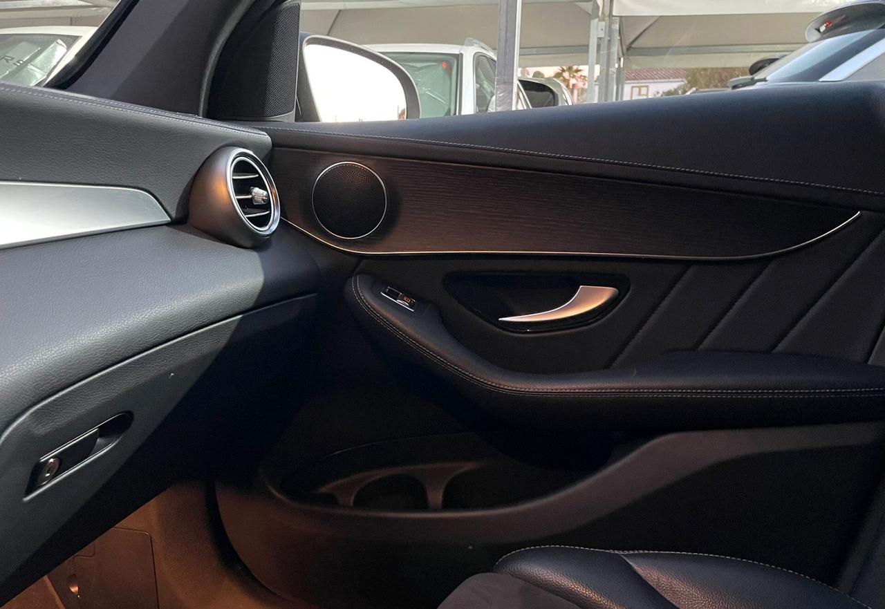 Mercedes-benz GLC 300 de 4Matic Plug-hybrid Coupé Premium Plus 2022