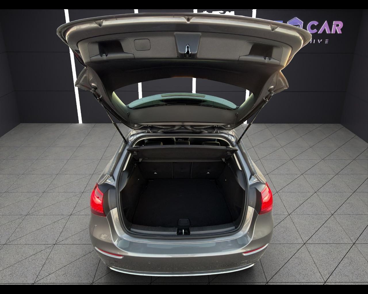 Mercedes-Benz A 180 Automatic SPORT PROGRESSIVE ADVANCED