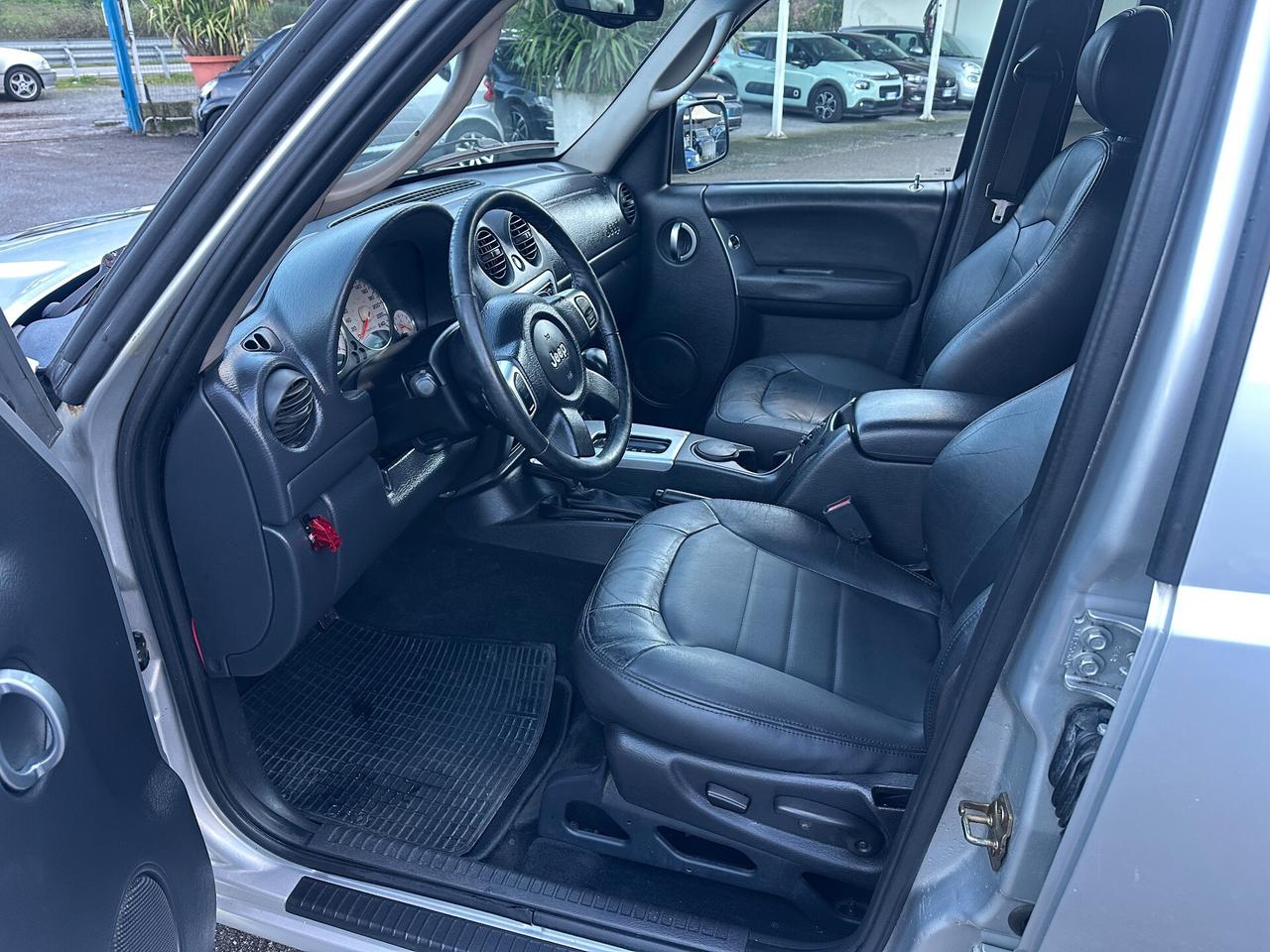 Jeep Cherokee 2.8 CRD Limited gancio traino