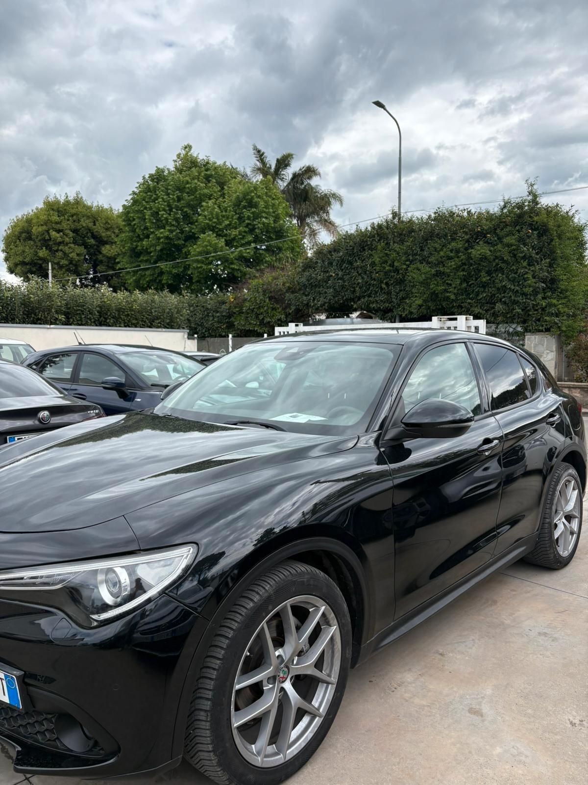 Alfa Romeo Stelvio 2.2 Turbodiesel 190 CV AT8 RWD Business