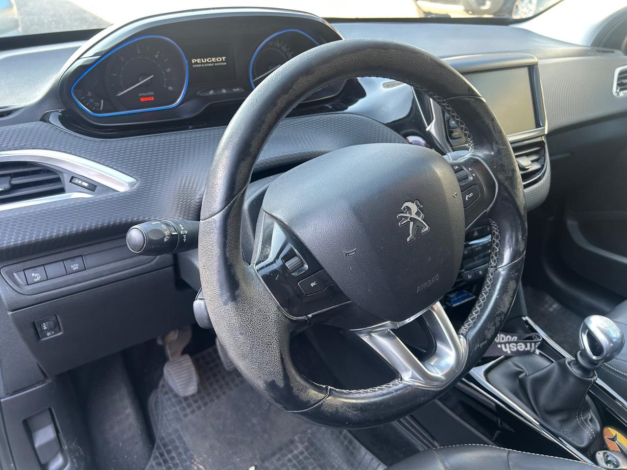 Peugeot 2008 BlueHDi Allure