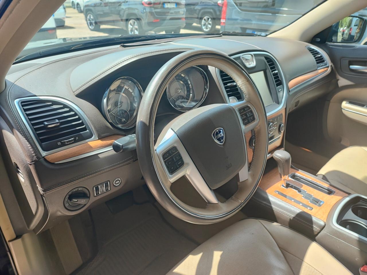 Lancia Thema 3.0 V6 Multijet II 239 CV Executive