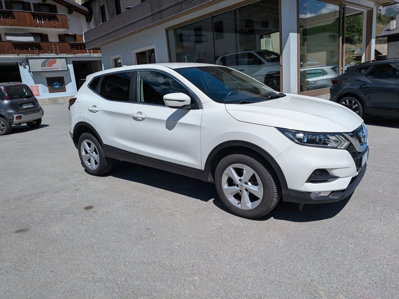 Nissan Qashqai 1.6 dCi 4WD Visia