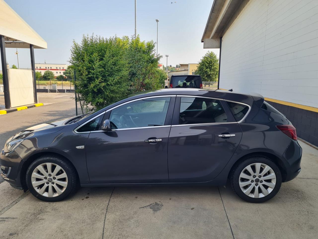 Opel Astra 1.7 CDTI PER COMMERCIANTI 110CV 5 porte Cosmo