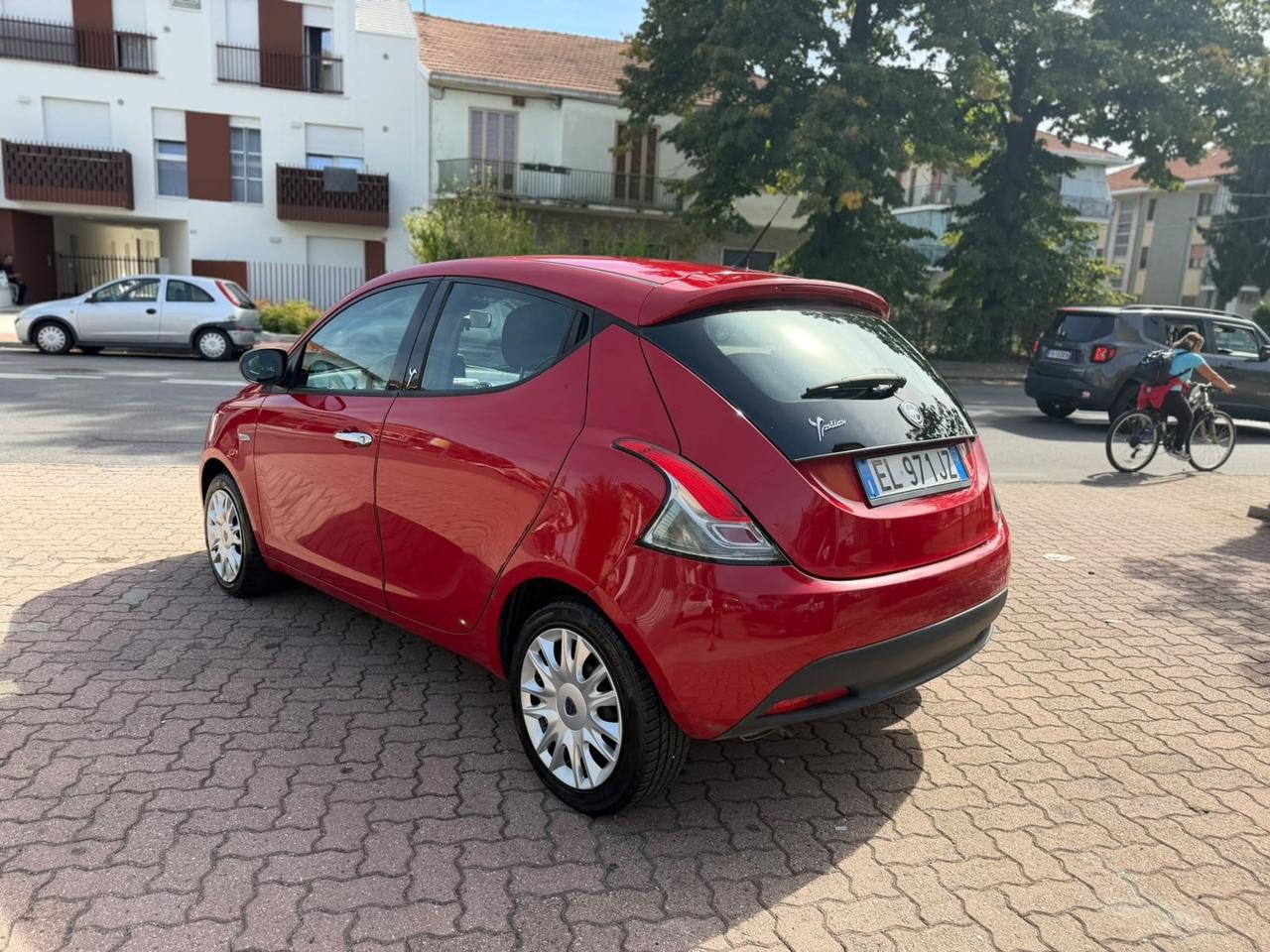 Lancia Ypsilon 1.2 69 CV 5 porte S&S Platinum