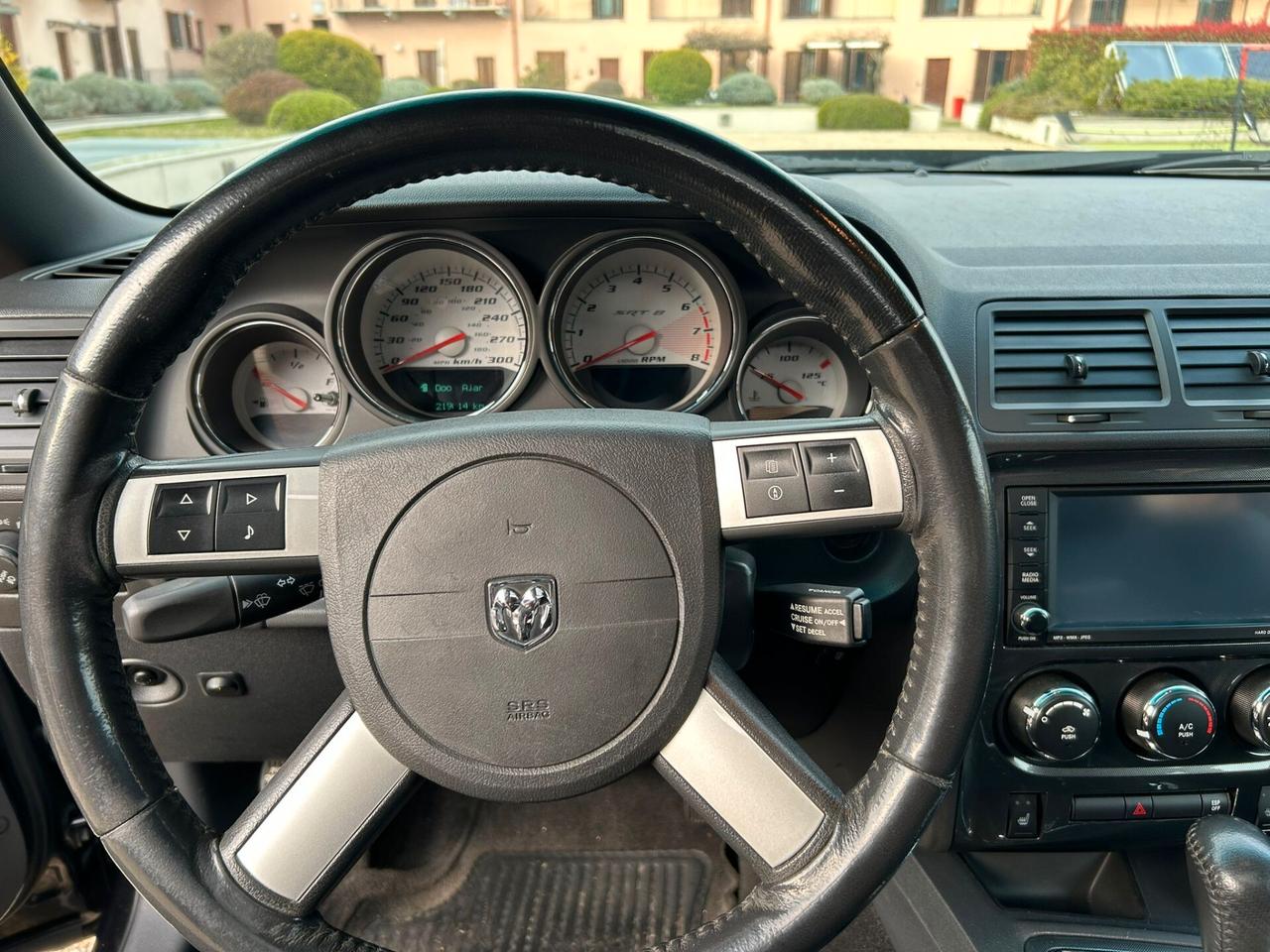 Dodge Challenger SRT-8 2009