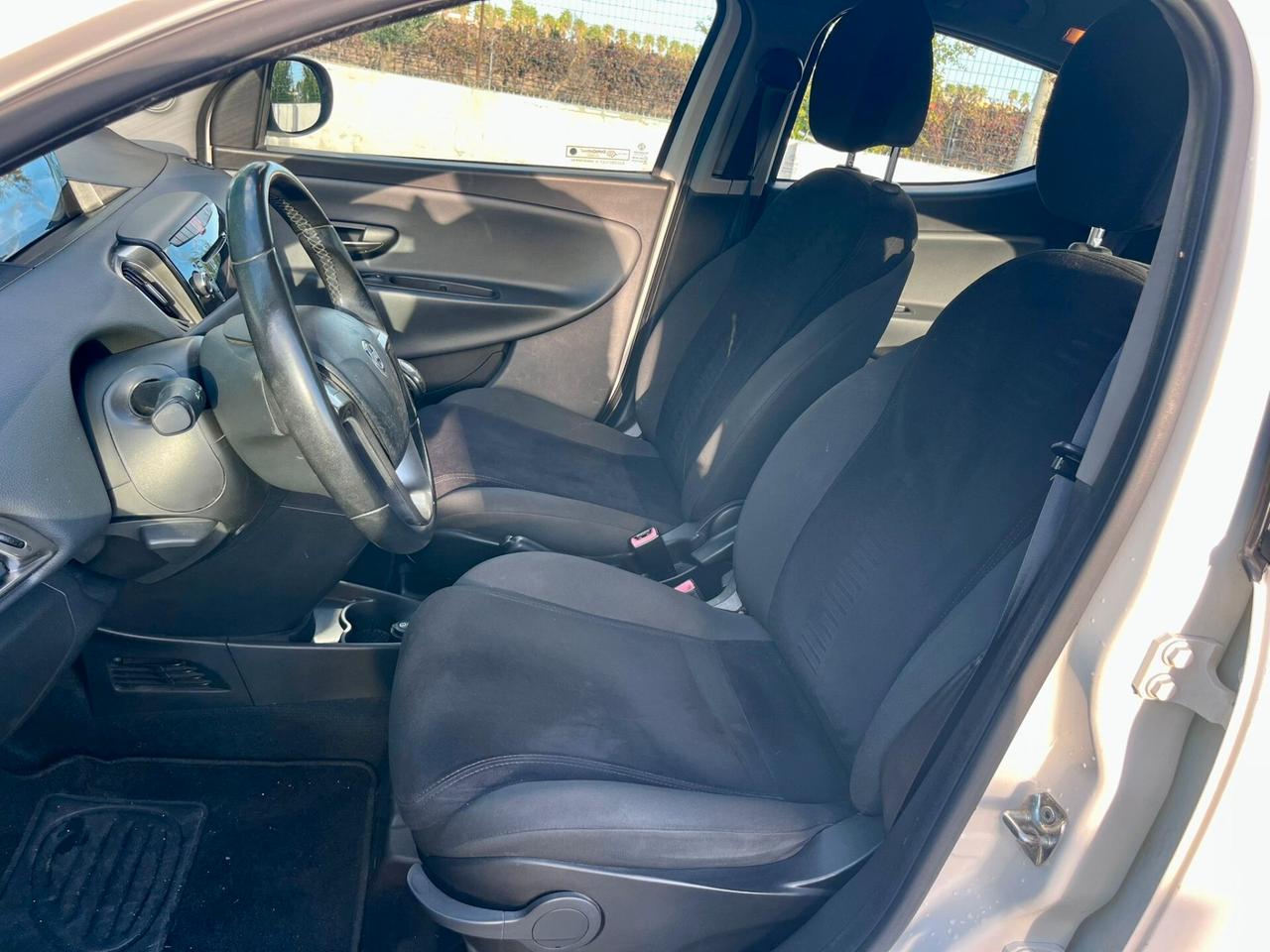 Lancia Ypsilon 1.3 MJT 16V 95 CV 5 porte S&S Platinum