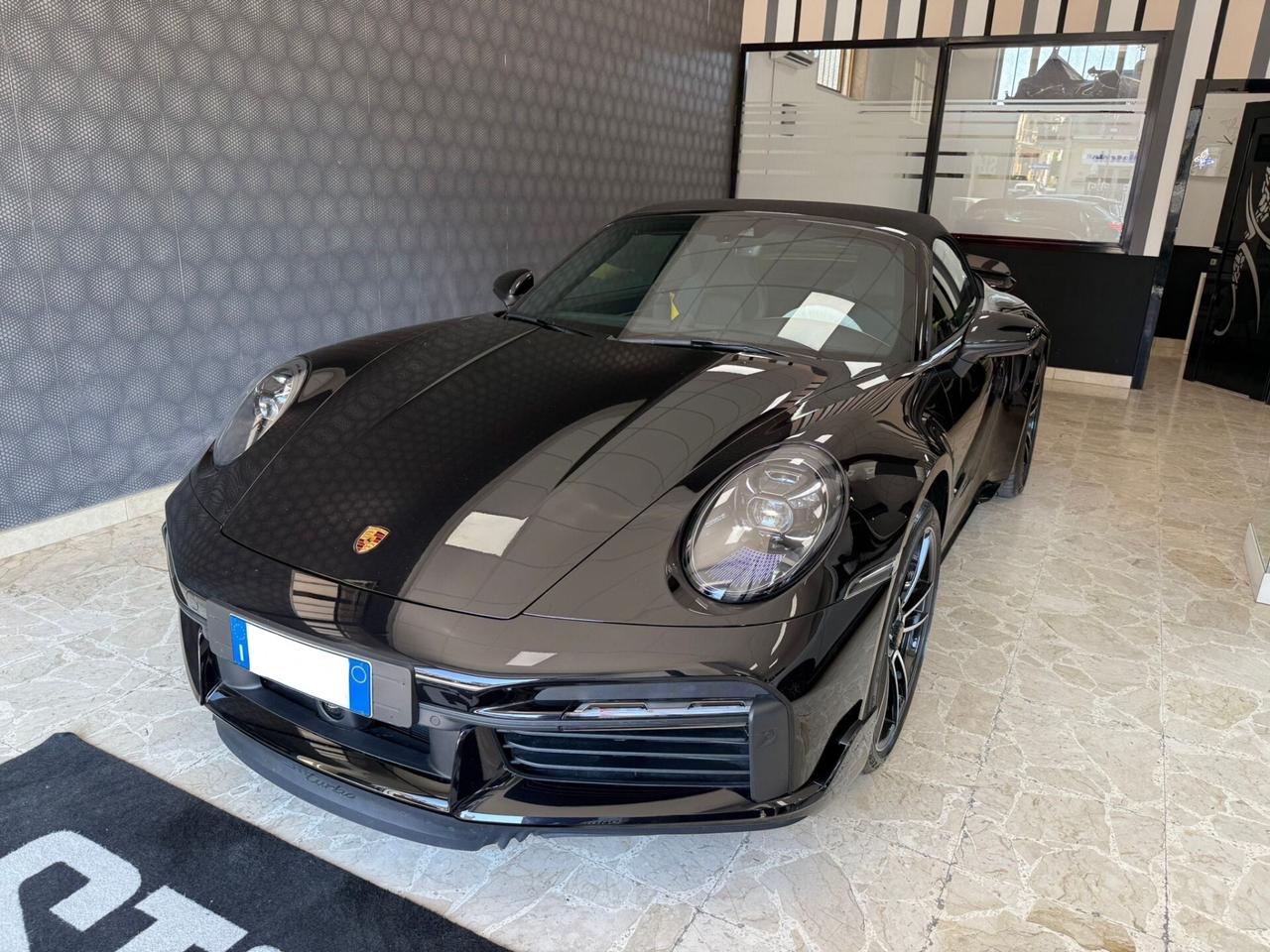 Porsche 911 Turbo Cabriolet 581cv - PACK LUX