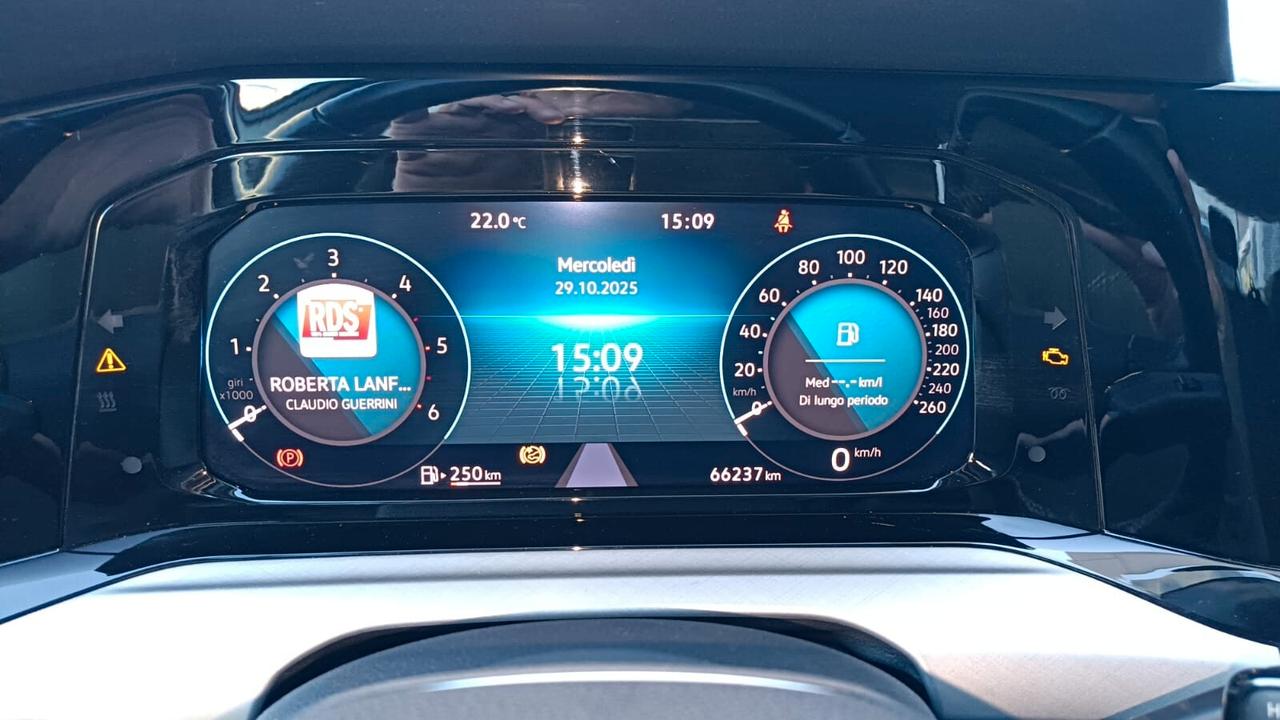 Volkswagen Golf 8 2.0 TDI 115 CV SCR Life