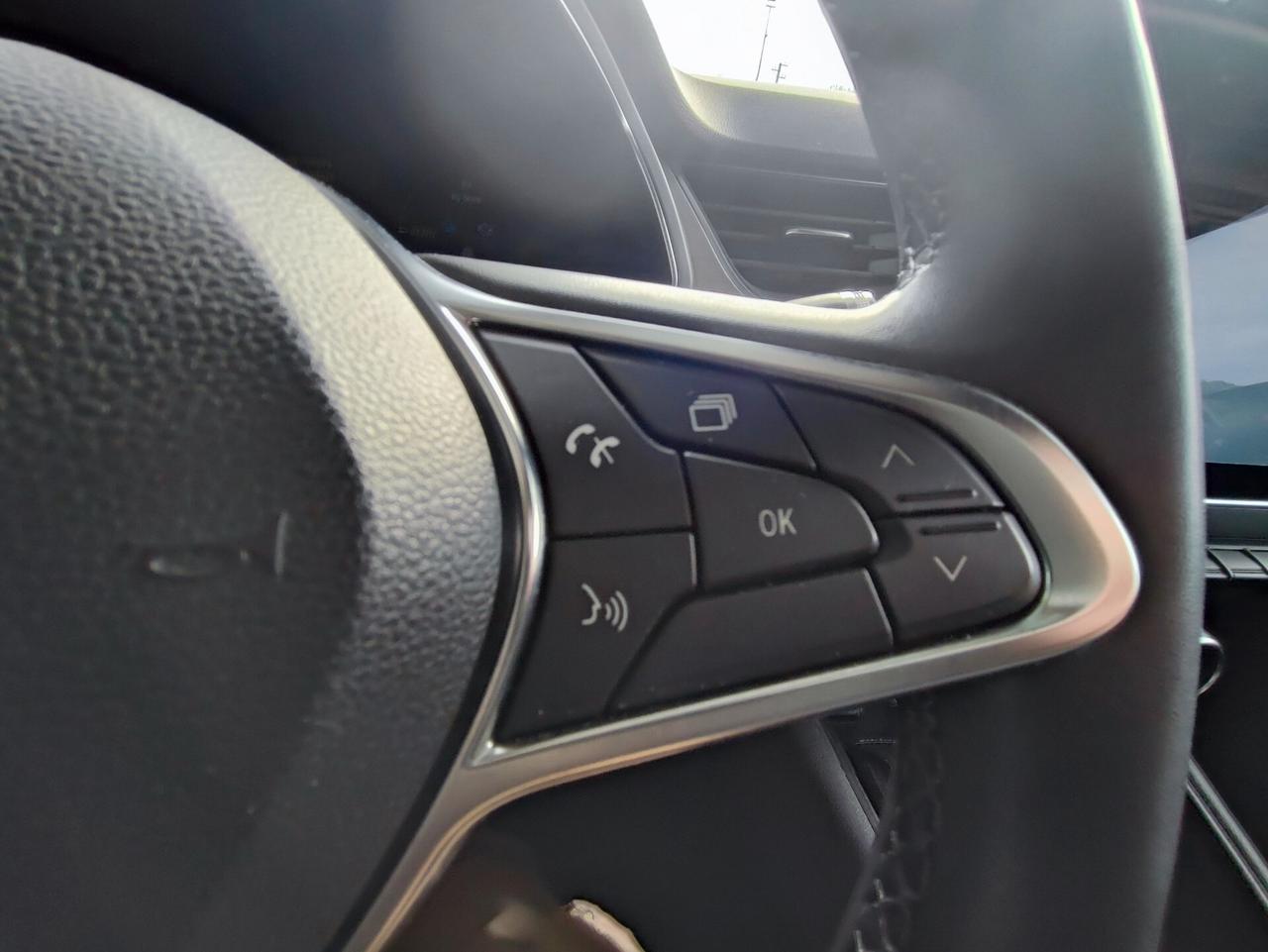 Renault Captur Plug-in Hybrid E-Tech 160 CV Initiale Paris