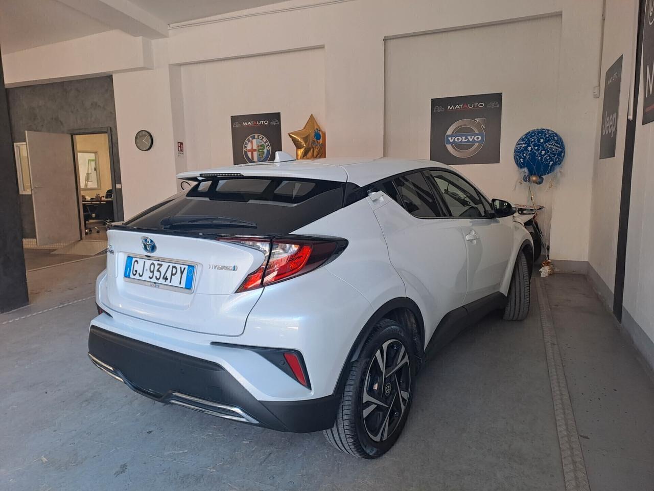 Toyota C-HR 2.0 Hybrid E-CVT Morebusiness CV 184