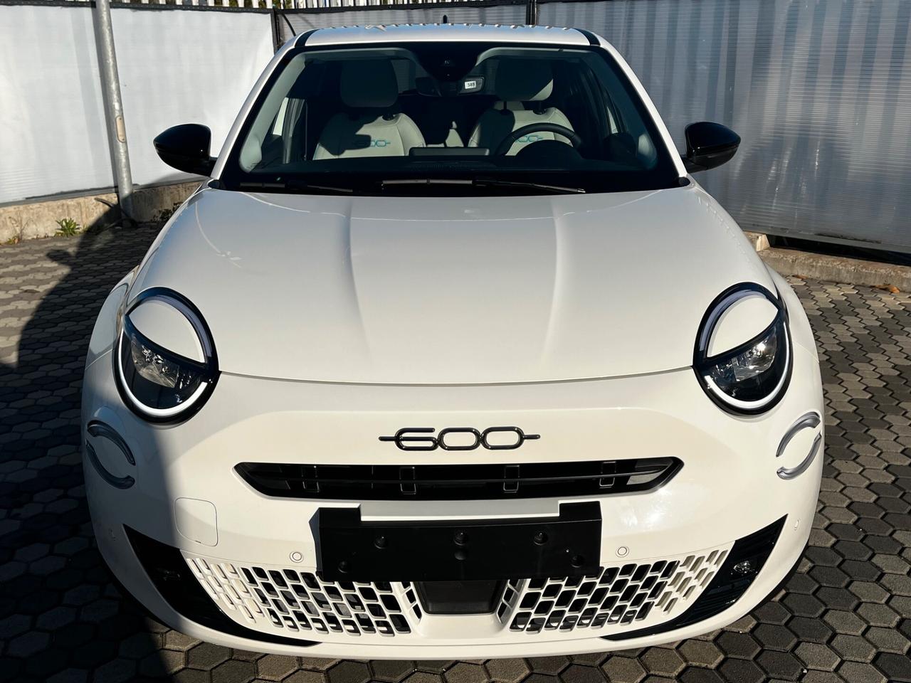 Fiat 600 Hybrid 100 CV DCT MHEV La Prima